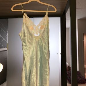 Beautiful Vintage, Val Mode, light blue polyester nightie, size small.